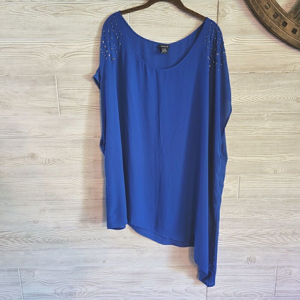 Torrid Asymmetrical Studded Chiffon Blouse SZ 4XL Alternative Electric Blue Plus